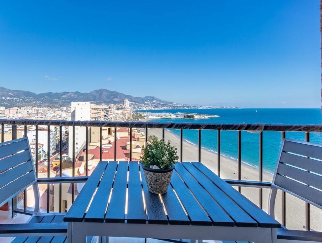 Fuengirola. Bonito Apartamento En Paseo Maritimo. Espectaculares Vistas Al Mar. Primera Linea Ngoại thất bức ảnh